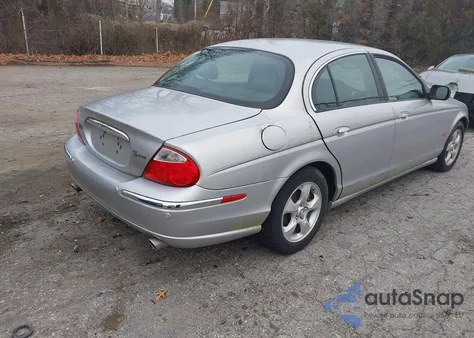 2001 Jaguar S-Type 3.0L V6 z USA, uszkodzony, nr VIN SAJDA01N91FM13687